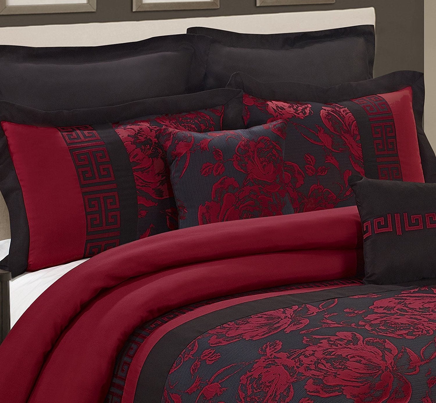 EvJk 8 Piece Jacquard Patchwork Floral Pattern Queen Bed in a Bag, Burgundy Bedding Set,King