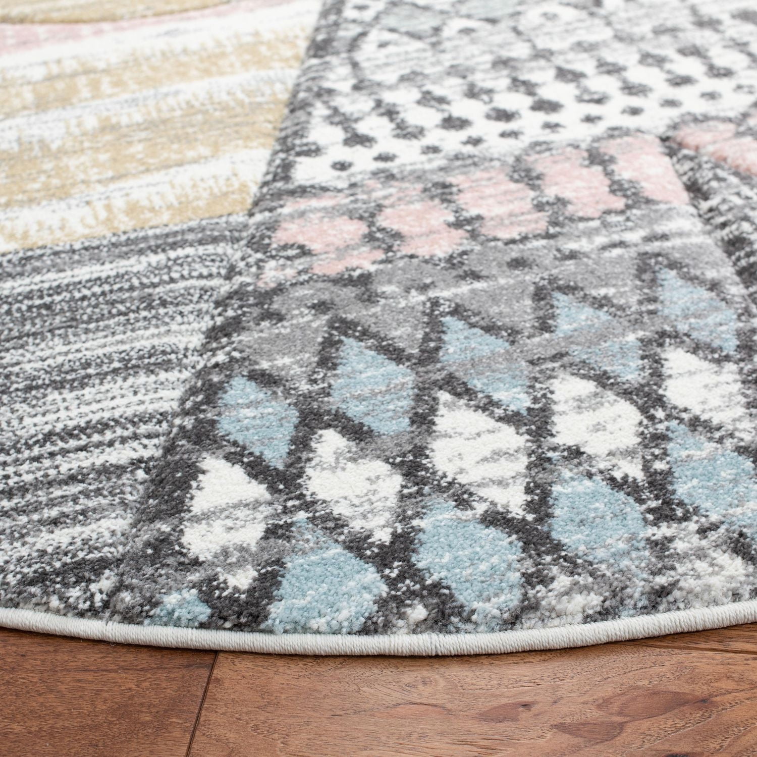 Safavieh Carousel Kids Southwestern Teepee Rug