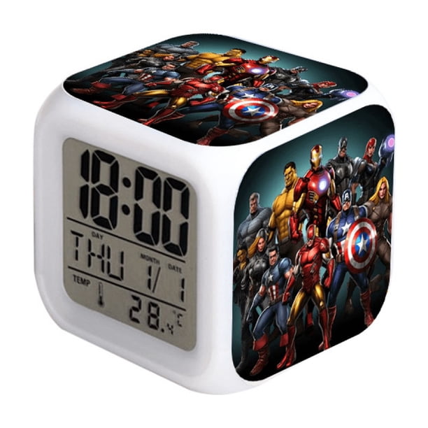 HANNTAOO Reloj despertador LED con diseño de superhéroe, reloj de mesa creativo, reloj digital electrónico brillante y colorido para adultos, niñas, niños y niños, juguete para regalo de cumpleaños