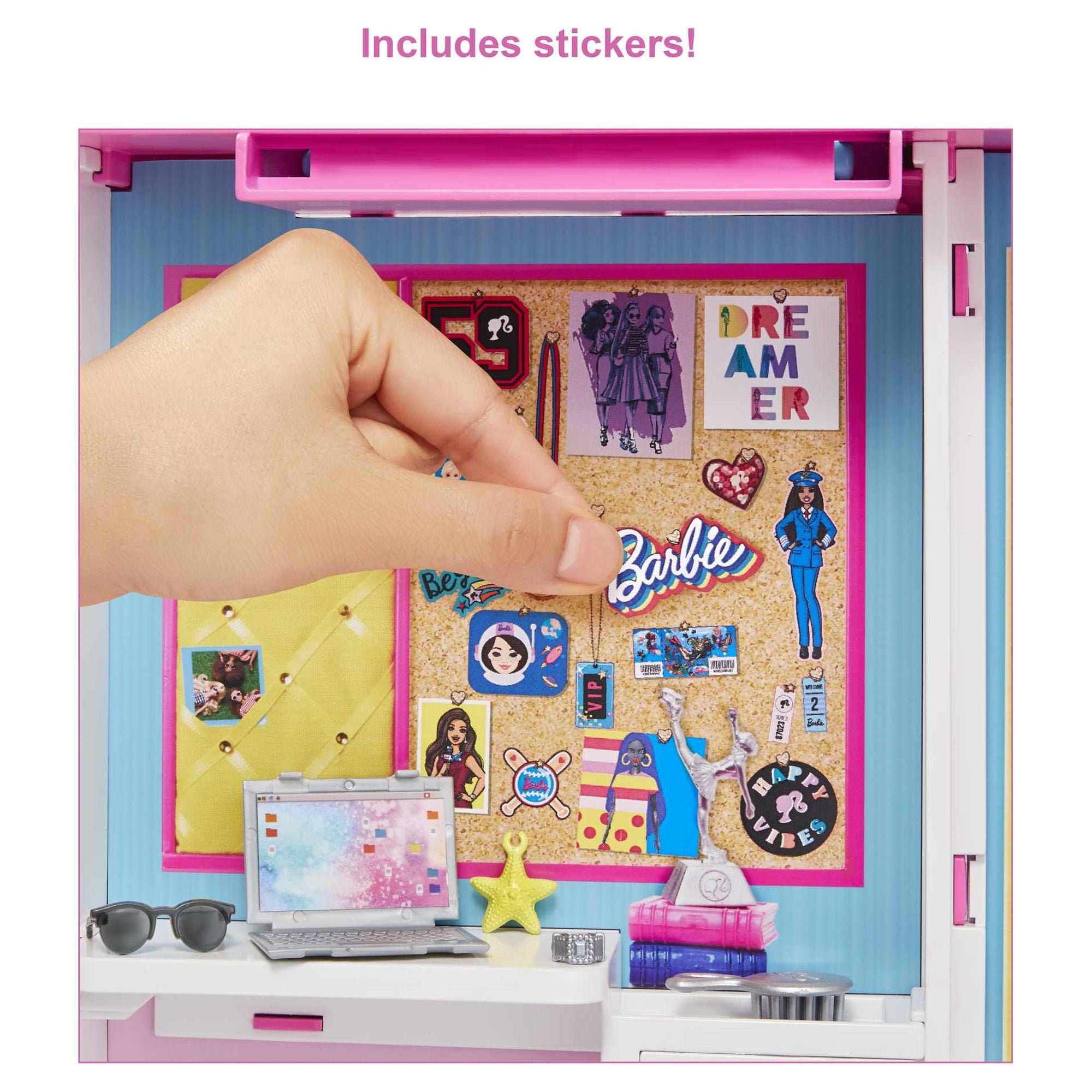 Barbie Dream Closet Playset with 30+ Clothes and Accessories, Mirror and  Desk