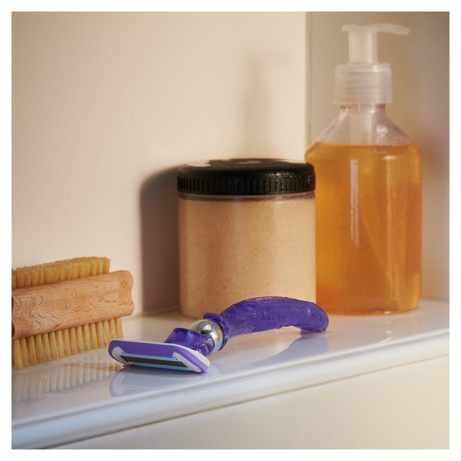 Gillette Venus Deluxe Smooth Swirl Women's Razor Blade Refills, 4CT