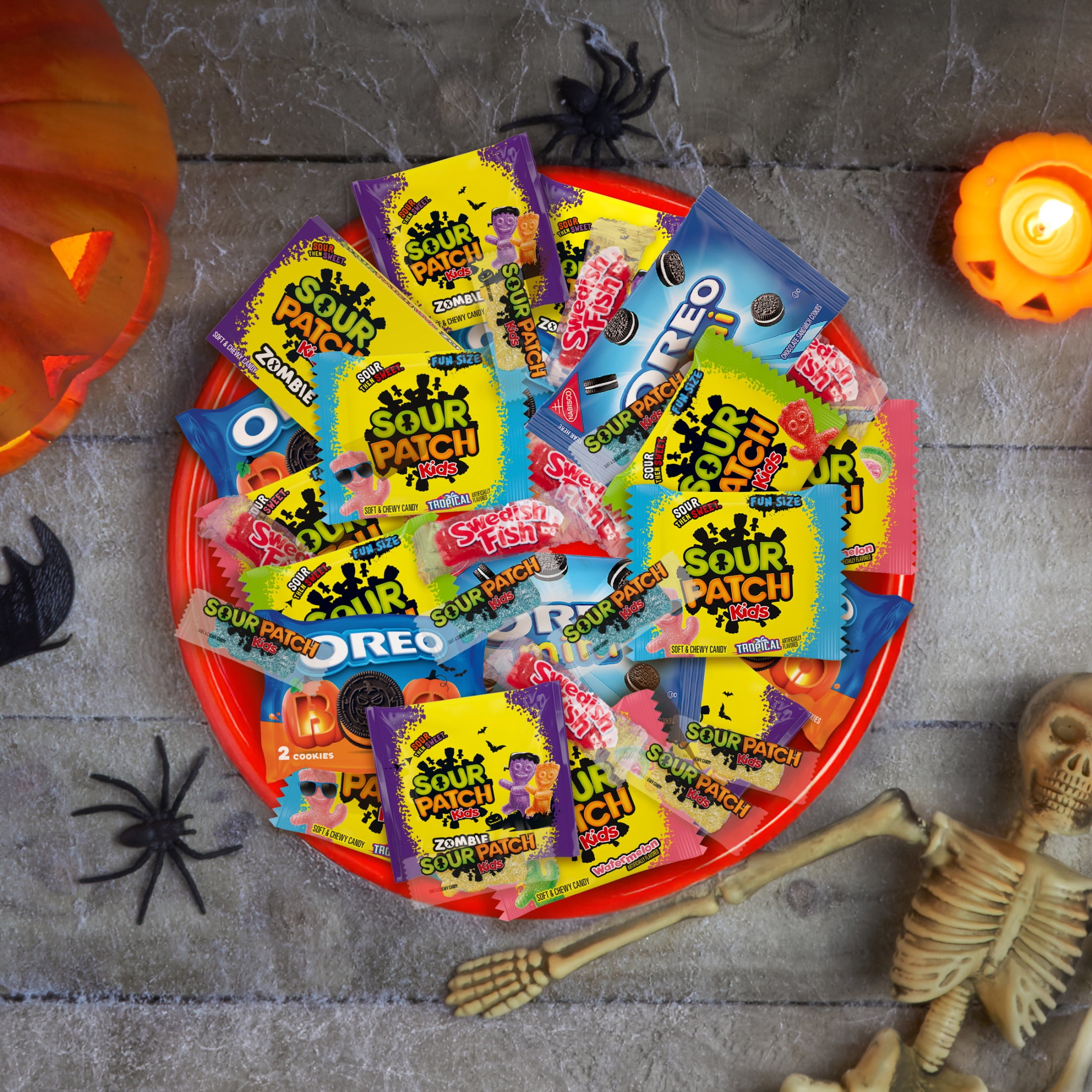 (2 pack) SOUR PATCH KIDS Original & Watermelon Halloween Candy Variety Pack, 40 Trick or Treat Bags