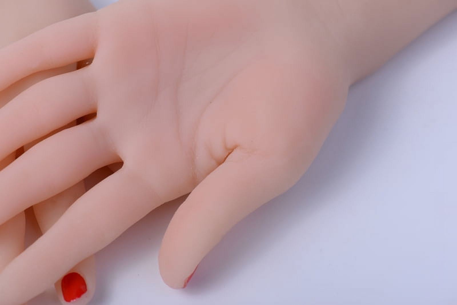 TECHTONGDA Lifelike Female Hands Model Women's Realistic Silicone Soft Mannequin Display 1 Pair