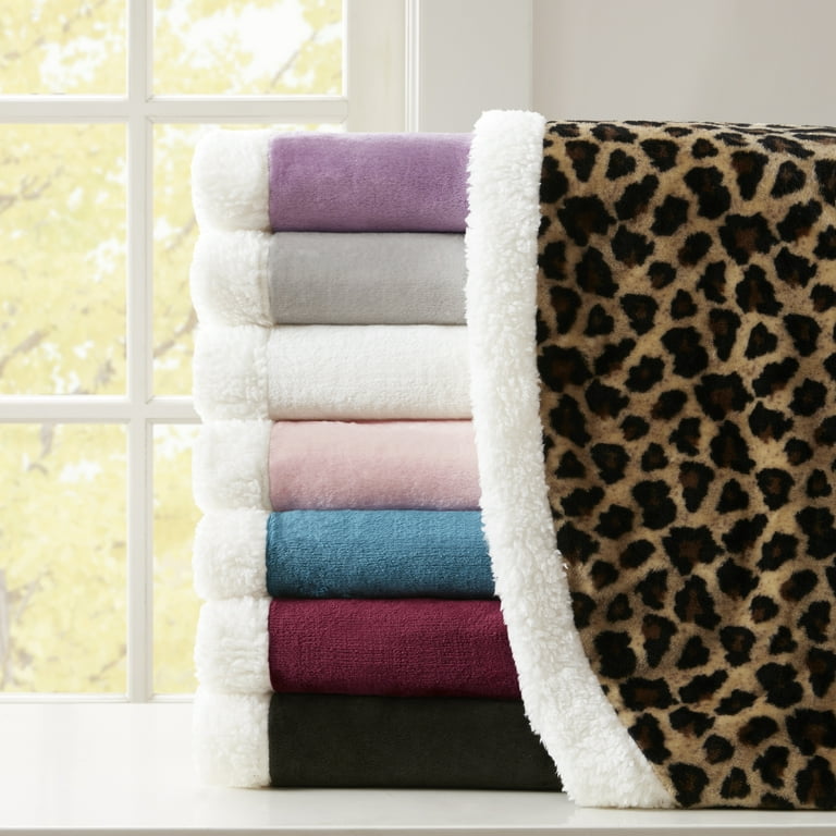Amazon.com: Snuggle Sac Whale Knitted Throw Blanket, Super