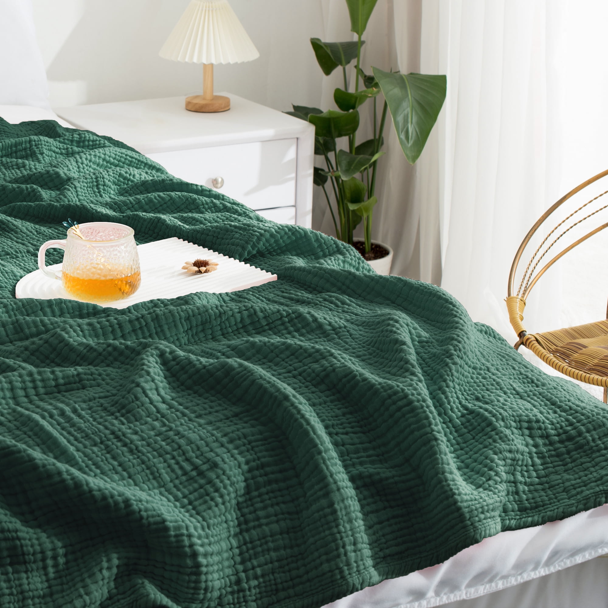 Carriediosa 100% Cotton Muslin Blanket Soft Gauze Blankets for Adults, 108" x 90" King Size Dark Green