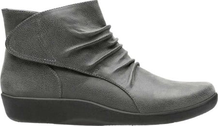 sillian sway boots clarks