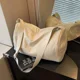 thumbnail image 4 of Bolso de mujer de alta calidad 2024, suave, de nailon, con forma de almohada, para ocio, bandolera sólida, con bolsillo interior con cremallera, bolso de mano para mujer, 4 of 5