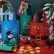 thumbnail image 4 of Bolsas de regalo de Navidad Toulite, paquete de 24 unidades, no tejidas, 20 x 25 cm, 4 of 7