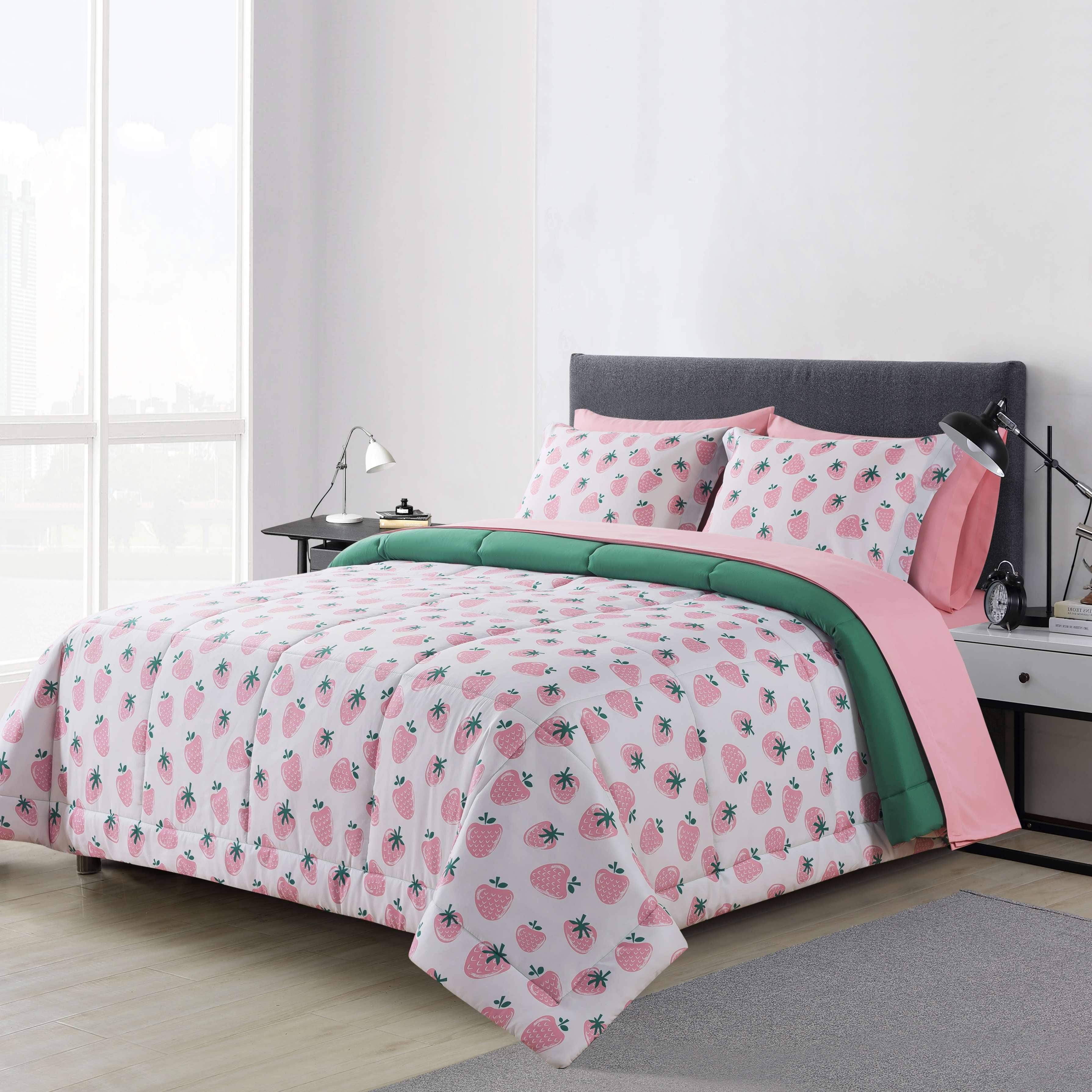 Mainstays 7-Piece Reversible Bed in a Bag with Laundry Tote, Strawberry, King