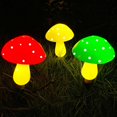 thumbnail image 1 of luces de poste con energía Solar, lámpara de seta, paisaje impermeable, cadena de plástico decorativa para jardín, , cama de flores, 3 cabezas Macarena Luces de camino, 1 of 7