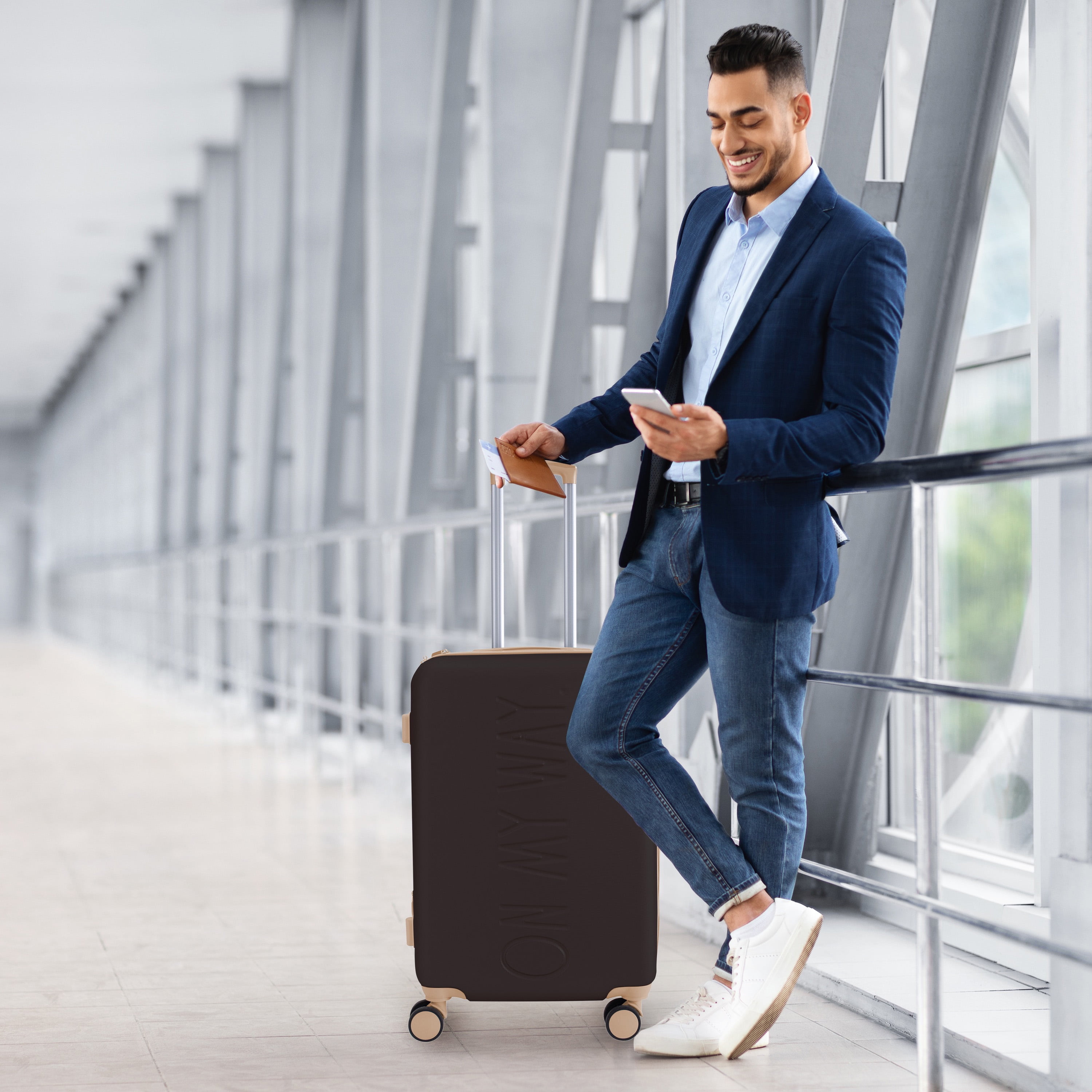 Rae Dunn 3 Piece Expandable Rolling Luggage Set in Espresso