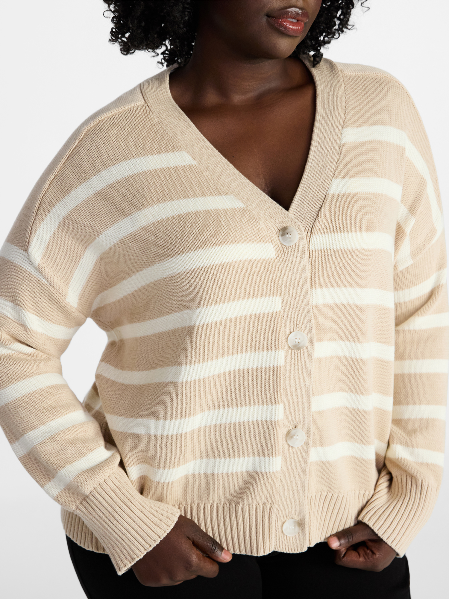 Terra & Sky Women's Plus Size Boyfriend Cardigan with Long Sleeves, Midweight, Size 0X-5X