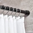 thumbnail image 1 of Idesign Cameo Metal Expandible Constante Tensión Constante Batio de baño Cortina de ducha para maestro, invitado, baño para niños, ventana, ajustable de 43-75 ", conjunto de 2, negro mate iDesign Barra De Baño, 1 of 2