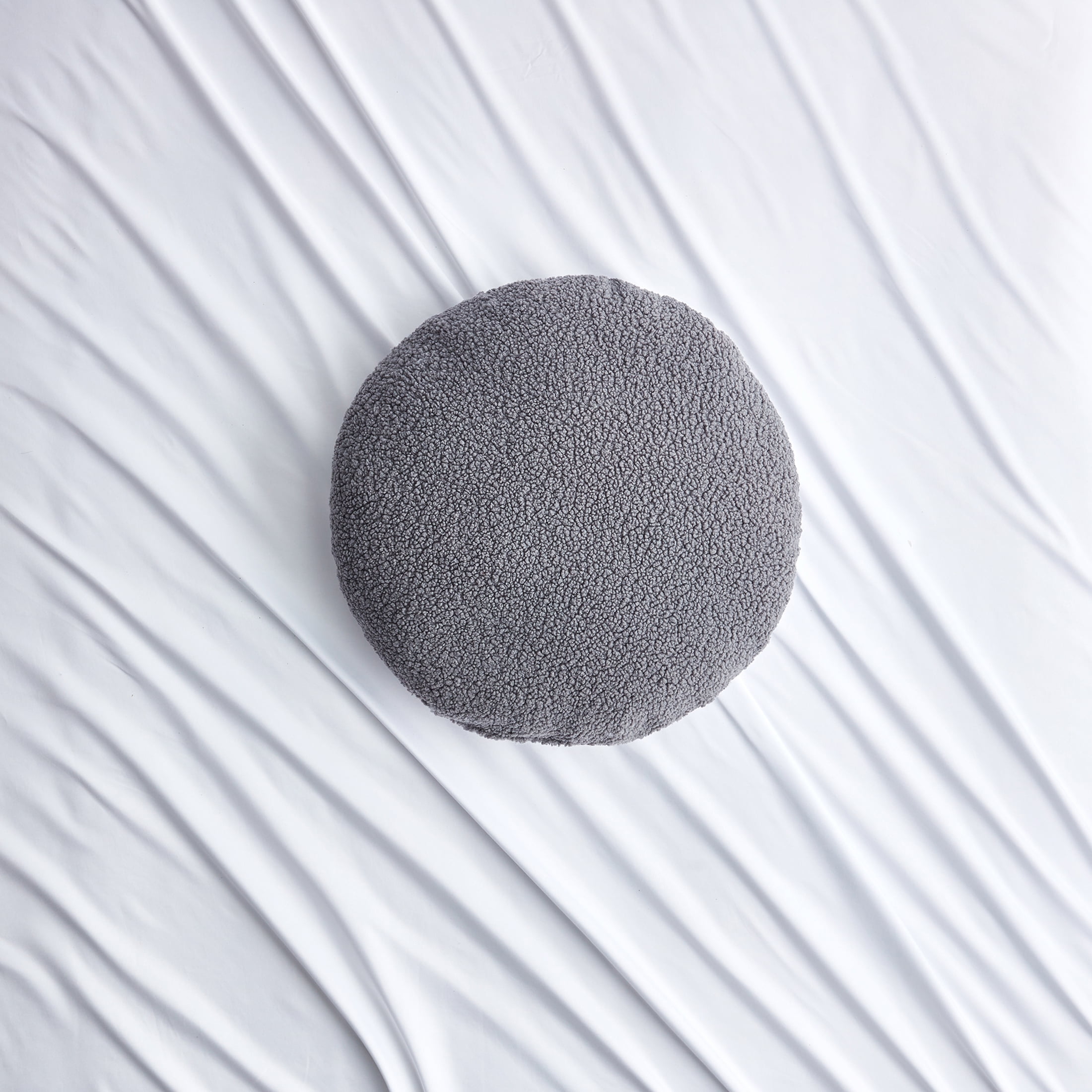 Mainstays Teddy Gray 21 in Round Faux Fur Decorative Pillow