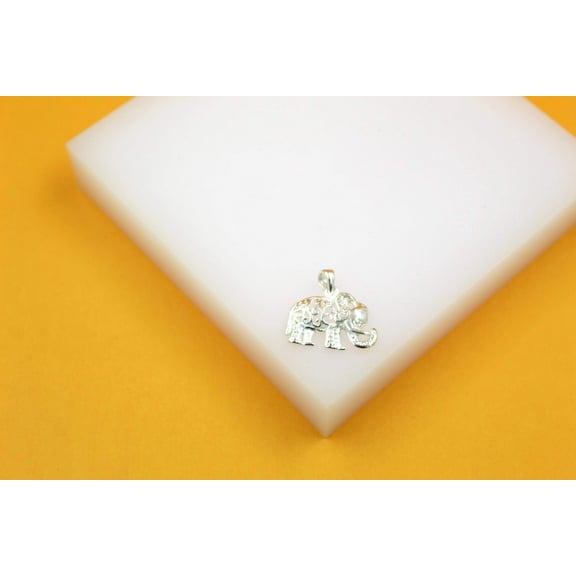 925 Sterling Silver Design Hollow Elephant Pendant