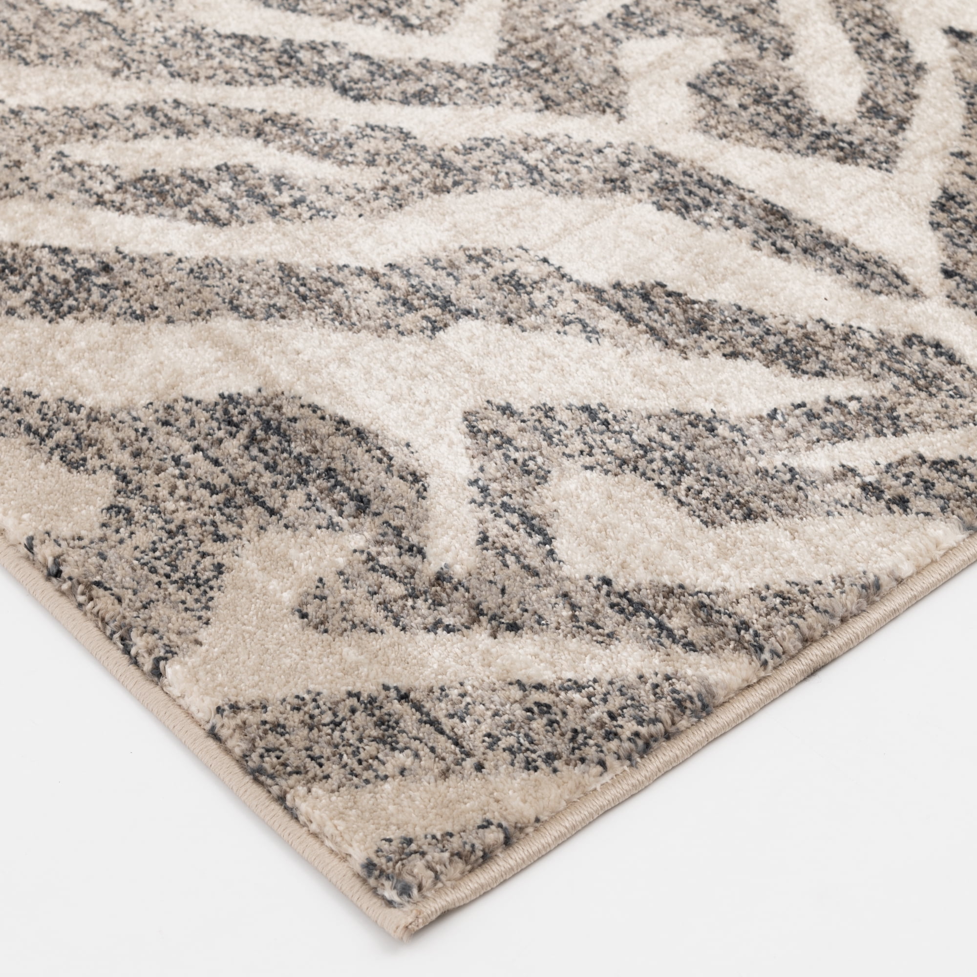 Loomaknoti Mendez Violtinz 5' x 7' Animal Print Indoor Area Rug