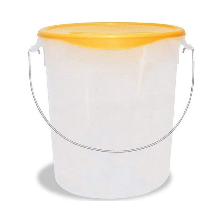 Rubbermaid 12, 18, and 22 Qt. Yellow Round Polyethylene Food