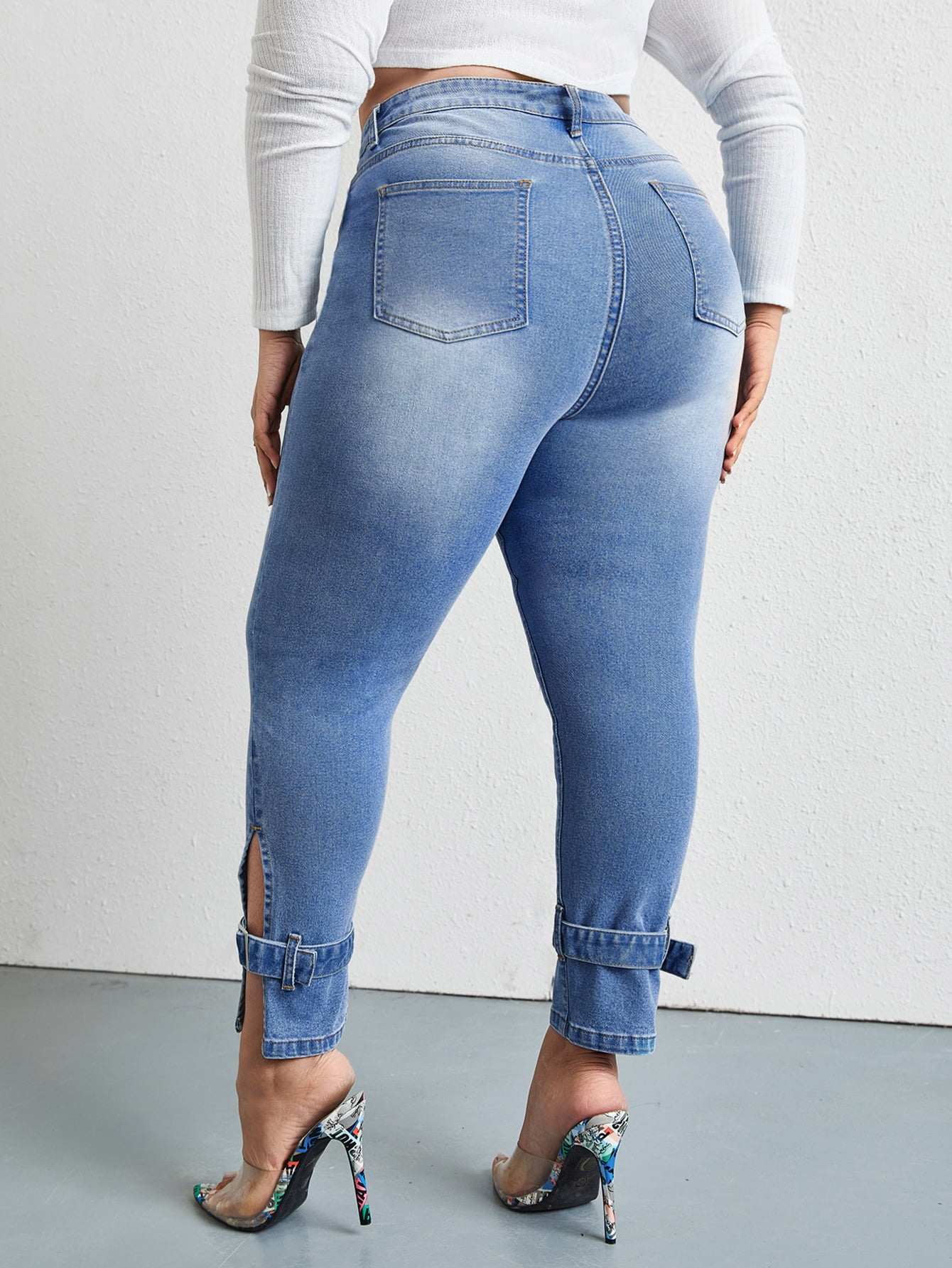 Curvy High Waist Buckle Strap 