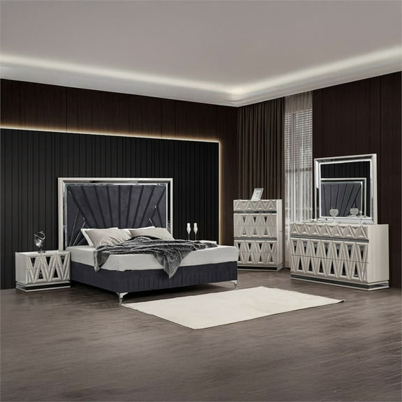 Lavita Contemporary Style Queen 5Pc Bedroom Set made with Wood in Black & Gold