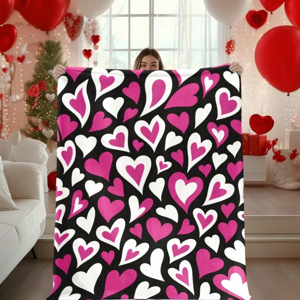 HELLOYOUNG Flannel Blanket 1pc Valentine s Day Warm Throw Soft Green Hearts Pattern Cozy Camping Travel Blanket for Naps Office Home Decor
