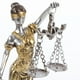 thumbnail image 4 of Estatua de la Dama de la Justicia para decoración de escritorio de despacho de abogados, escultura de la Diosa de la Justicia, diosa griega de la justicia, balanza de la justicia, estatua ciega, 4 of 7