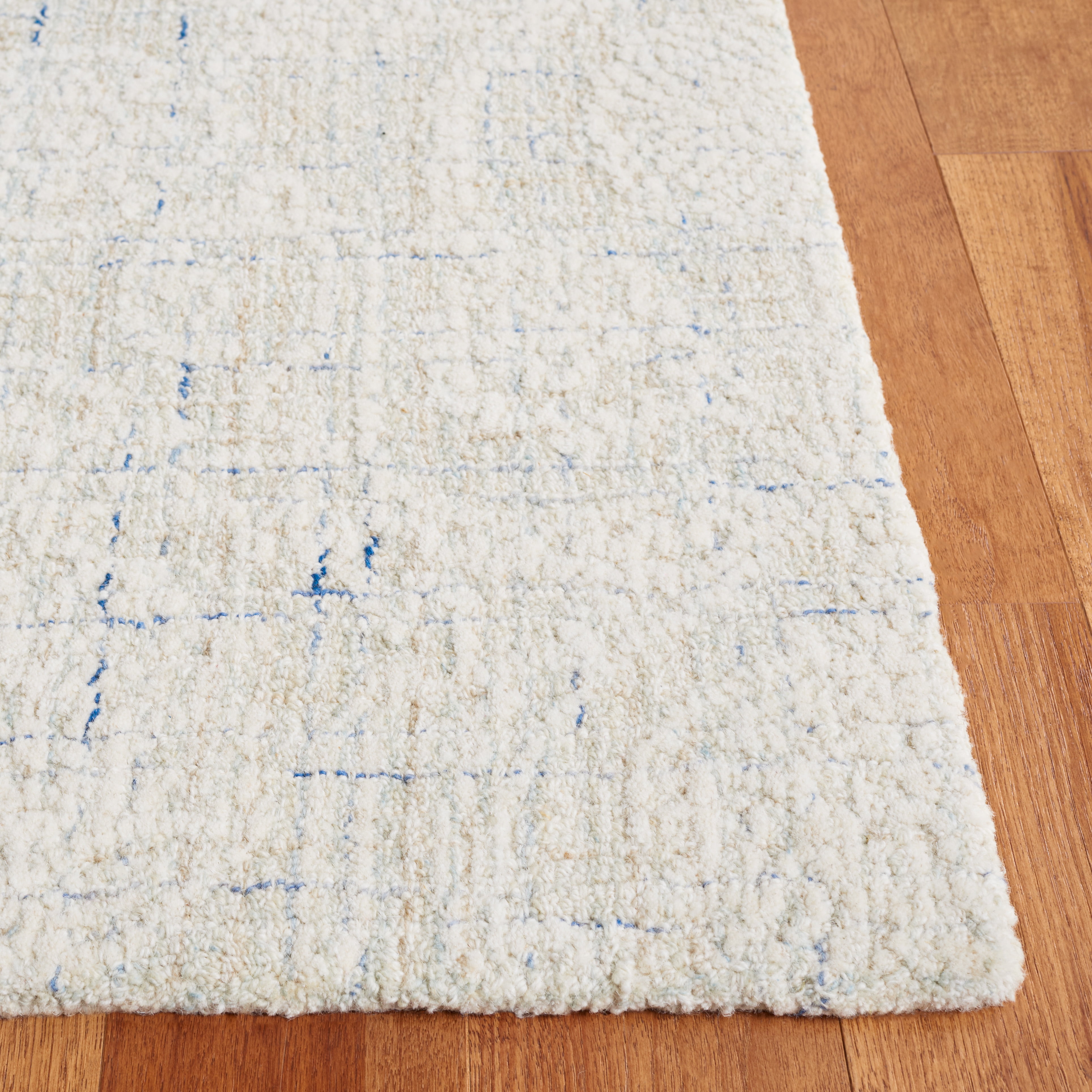SAFAVIEH Ebony Abram Botanical Area Rug, Blue/Ivory, 6' x 9'