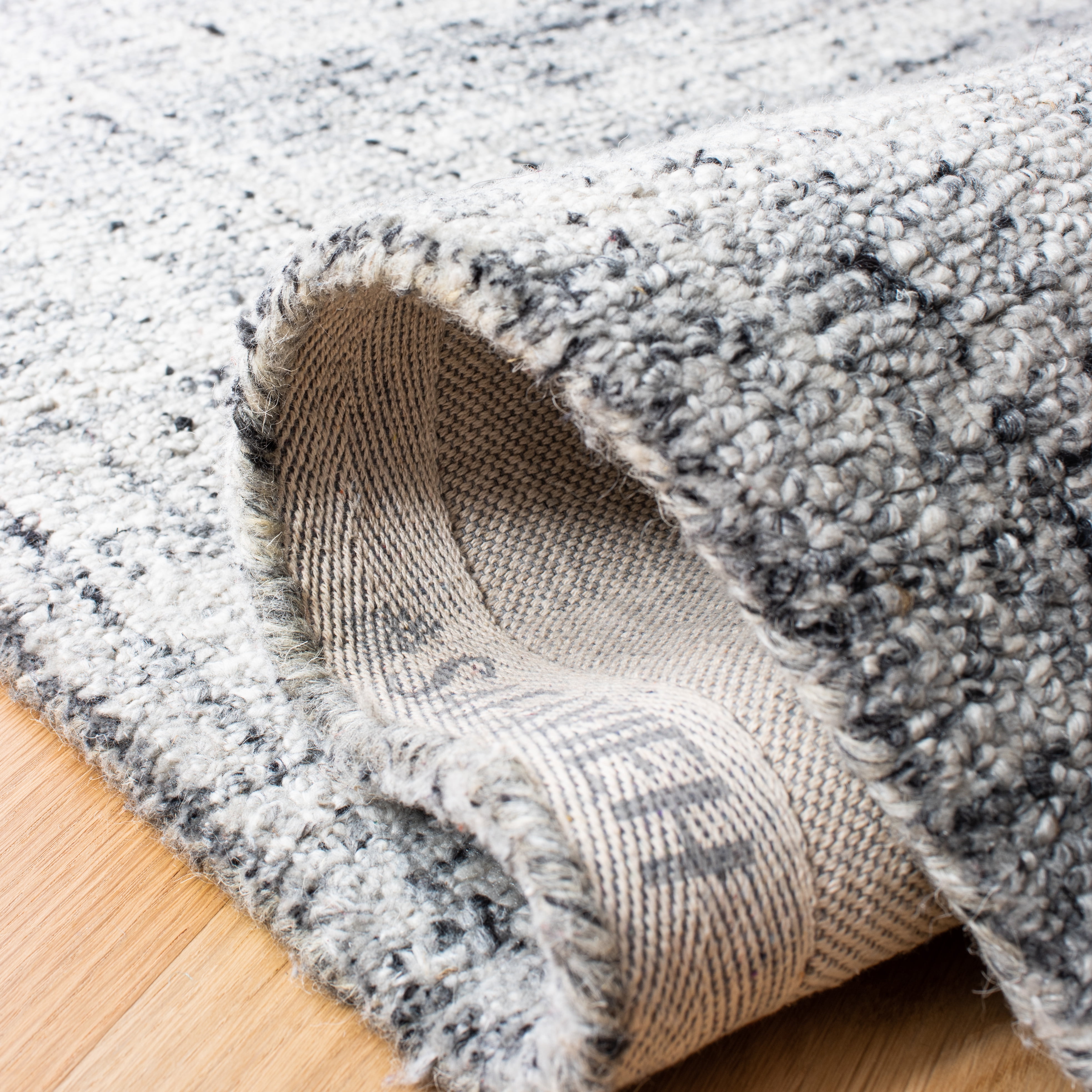 Safavieh Abstract Bailey Striped Runner Rug, Gray/Black, 2'3" x 8'