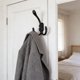 thumbnail image 1 of USHOBE Gancho De Pared Negro Para Abrigos Y Sombreros Resistentes Para Dormitorio Pasillo Mudroom, 1 of 8