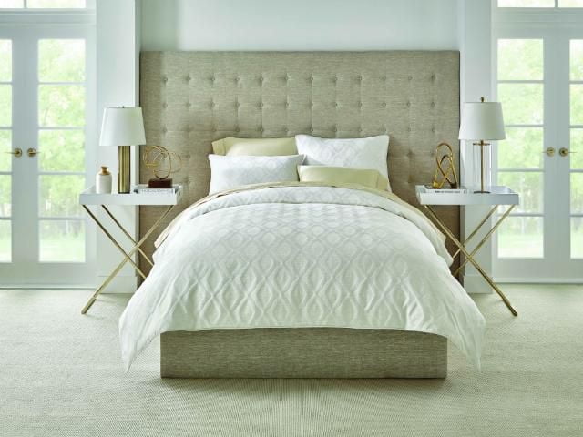 Hometrends Hotel Collection Jacquard Comforter Set