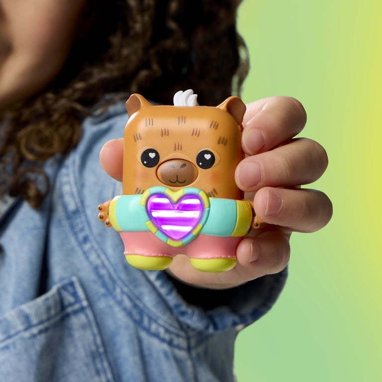 カピバラ　リル Hasbro Nano-mals Gabbybara the Capybara Electronic Pet