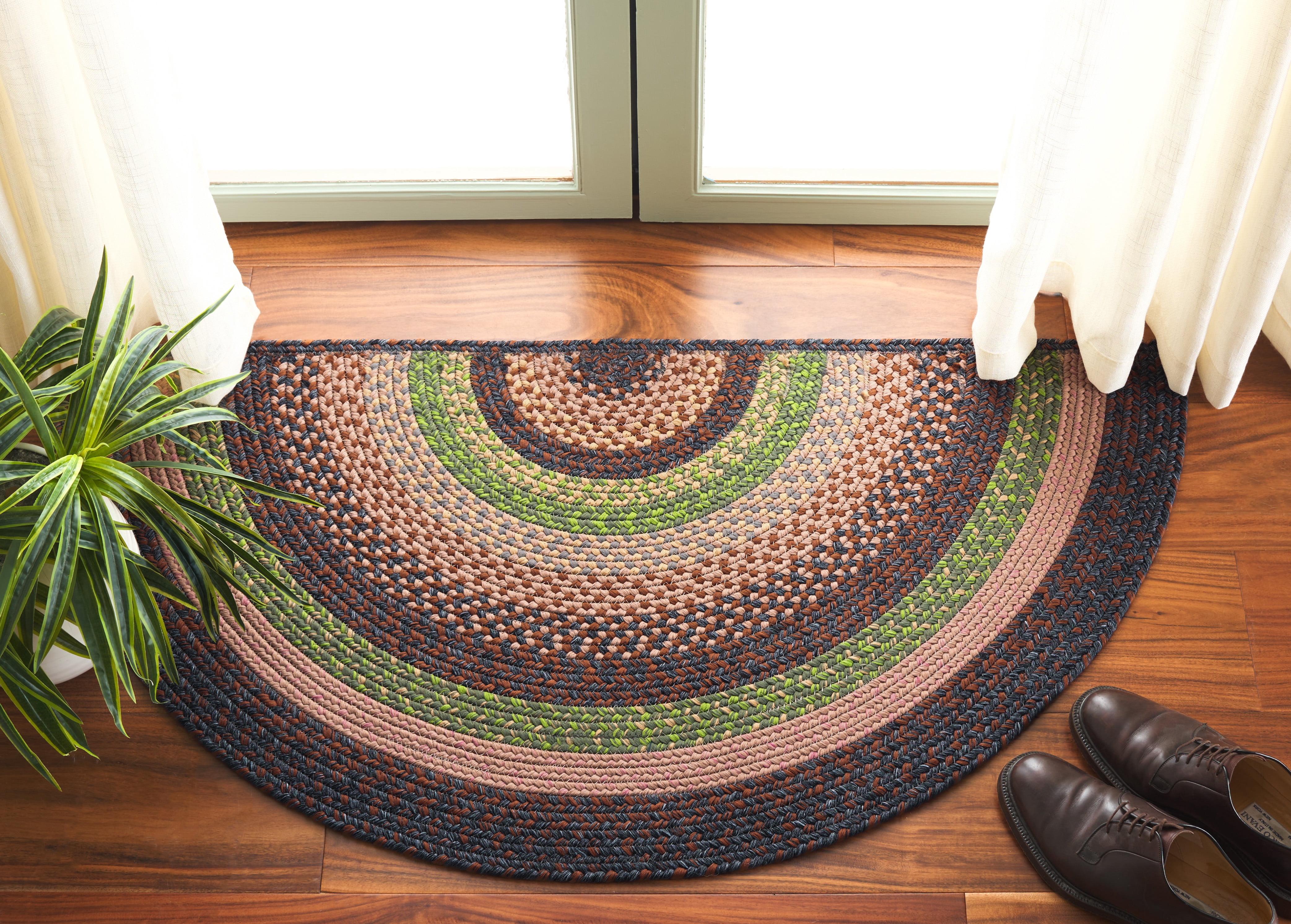 SAFAVIEH Braided Marco Bordered Machine Washable Reversible Area Rug, Brown/Green, 2' x 4' Half Moon