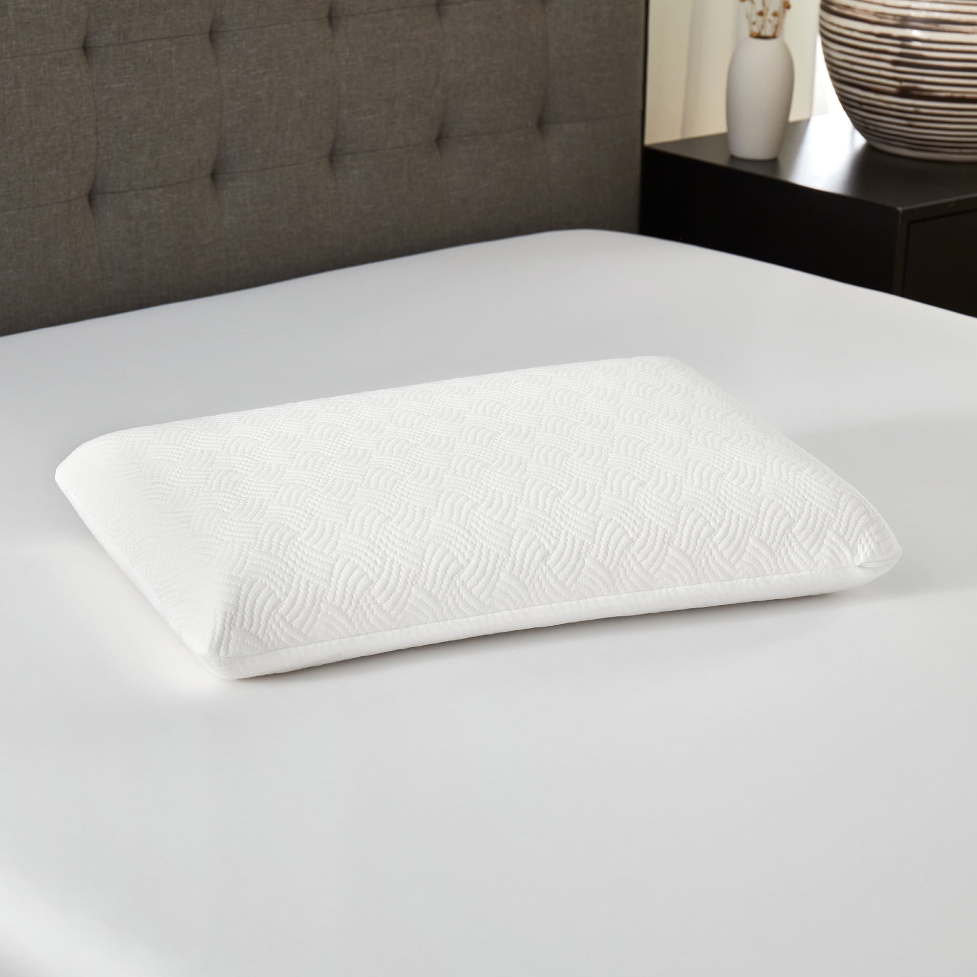 Bodipedic Essentials Conventional Memory Foam Bed Pillow