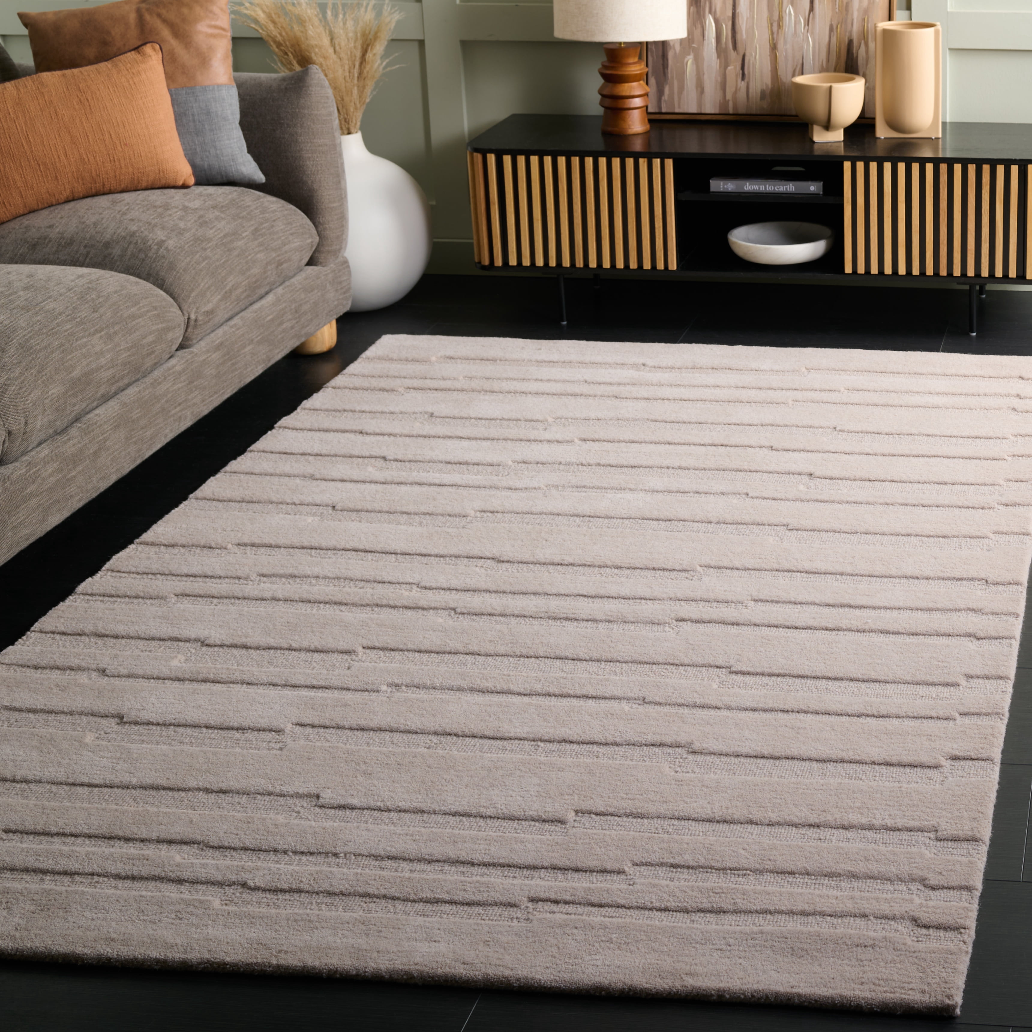 SAFAVIEH Chatham Emory Solid Area Rug, Beige, 6' x 9'