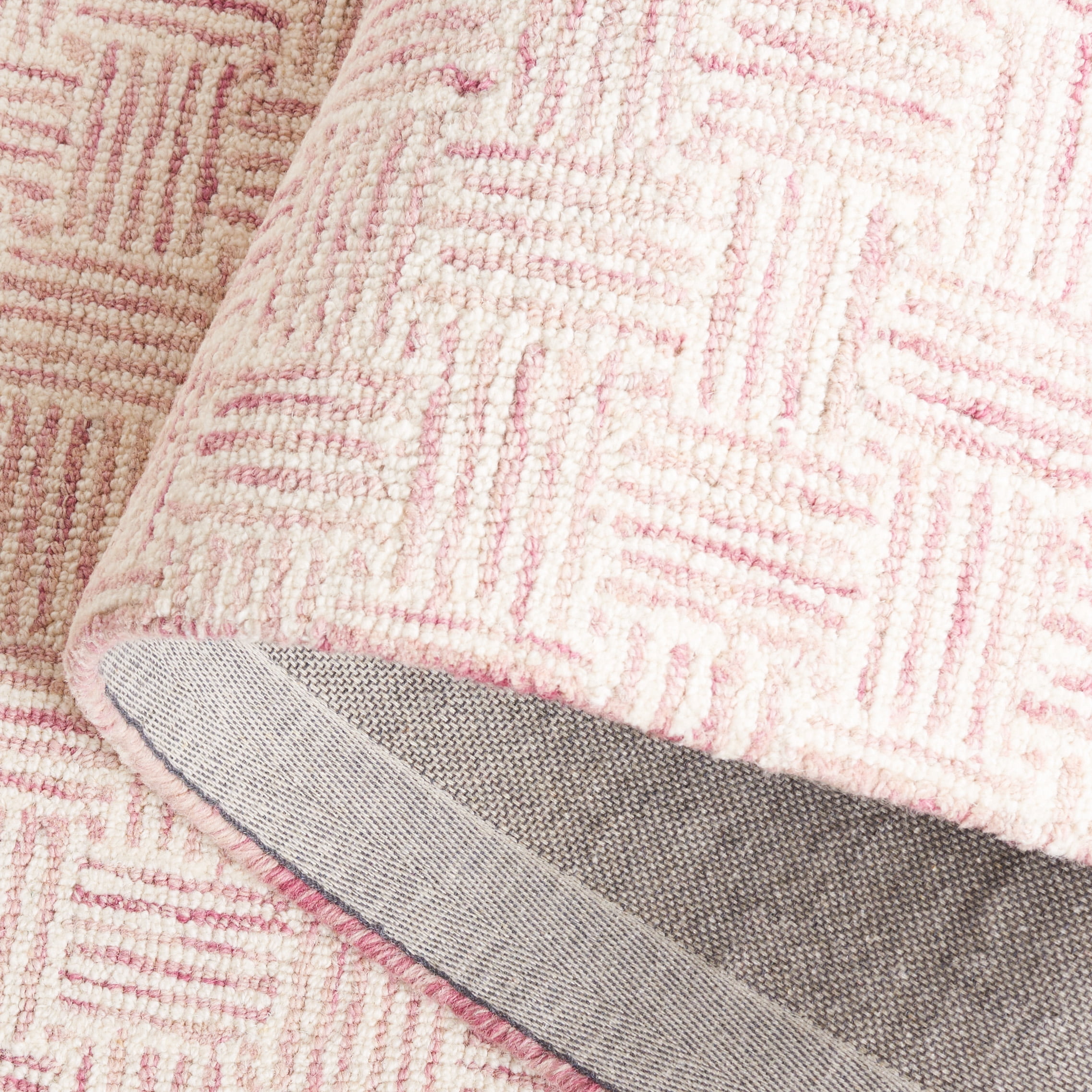 Safavieh Micro-Loop Charlotte Solid Area Rug, Pink/Ivory, 3' x 3' Round