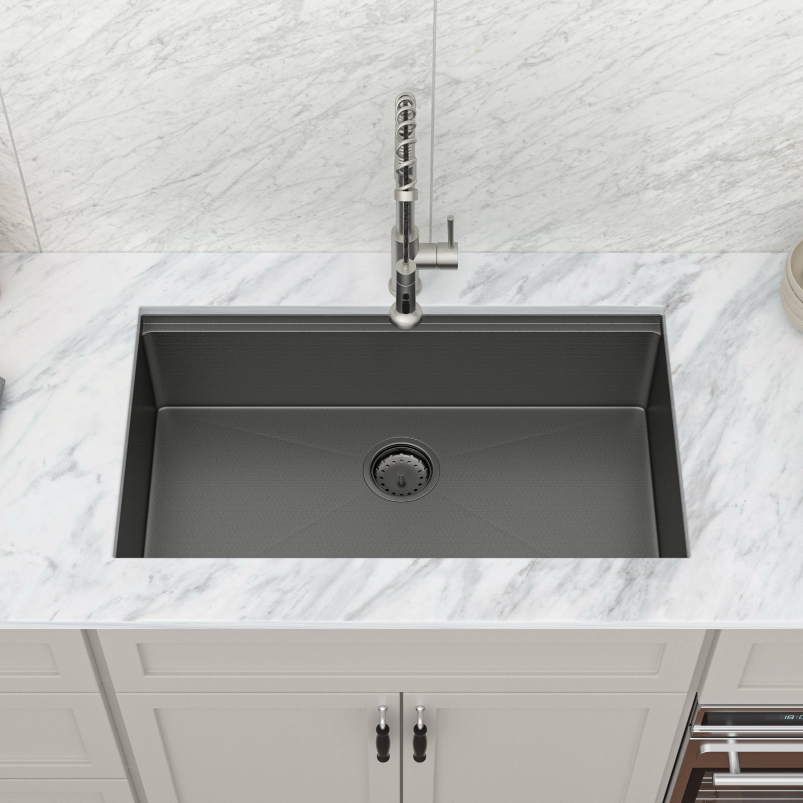 Logmey 33x22 Inch Undermount Workstation Sink Matte Black Stainless Steel Kitchen Sink with Drain Assembly, Honeycomb Mesh Embossing