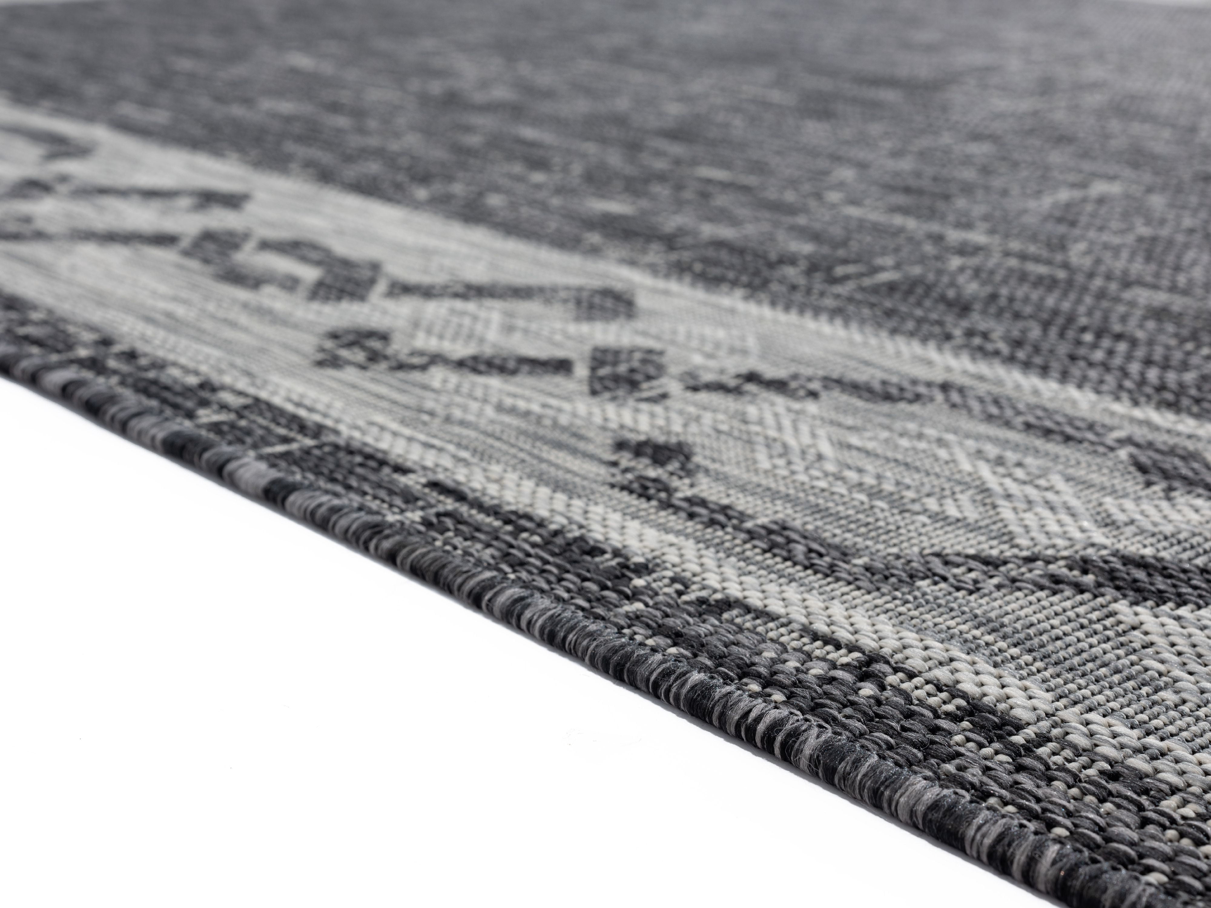 United Weavers Mali Parmalee Traditional Border Area Rug, Black, 5'3" x 7'6"
