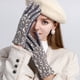 thumbnail image 4 of Guantes de invierno bonitos y cálidos para mujer, 4 of 5