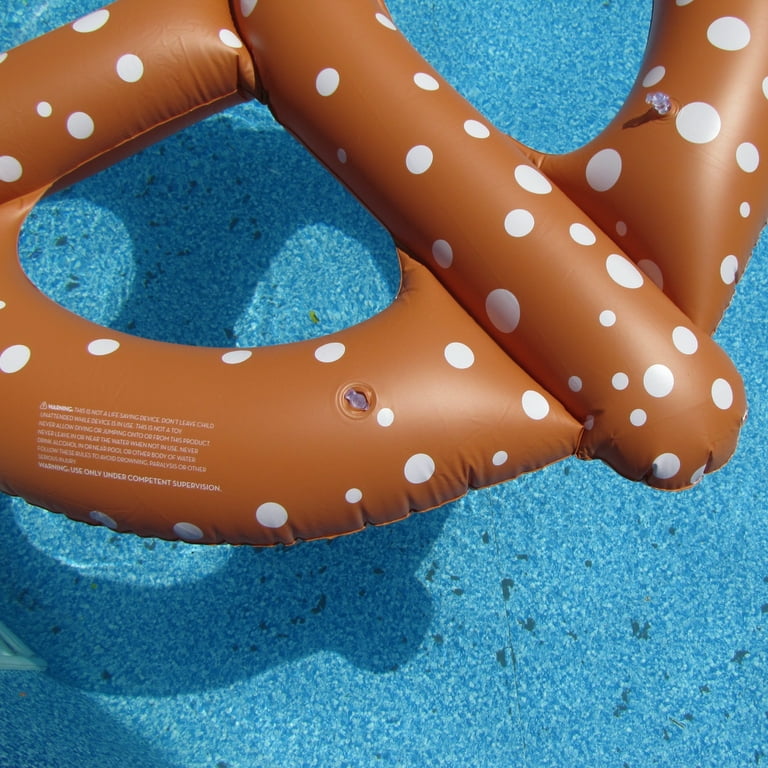Giant Inflatable Pretzel Swim Pool Water Float Blow Toy Party Raft Novelty Prop Giant Inflatable Pretzel Swim Pool Water Float Blow Toy Party Raft Novelty Prop