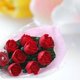 thumbnail image 4 of Ramo de flores en miniatura Perfecl hecho a mano decoración de habitación casa de muñecas 1/12 rojo, 4 of 5