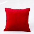 thumbnail image 1 of XmhyTop-A Fundas de almohada de terciopelo rojo, Cojines decorativos suaves de 45 x 45 cm (juego de 2), 1 of 5