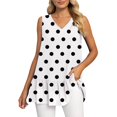 thumbnail image 1 of Mujeres Racerback Camisetas sin mangas Camiseta sin mangas de gasa con cuello en V para mujer, camiseta sin mangas con dobladillo plisado doble, camiseta informal tipo túnica (White, L), 1 of 7
