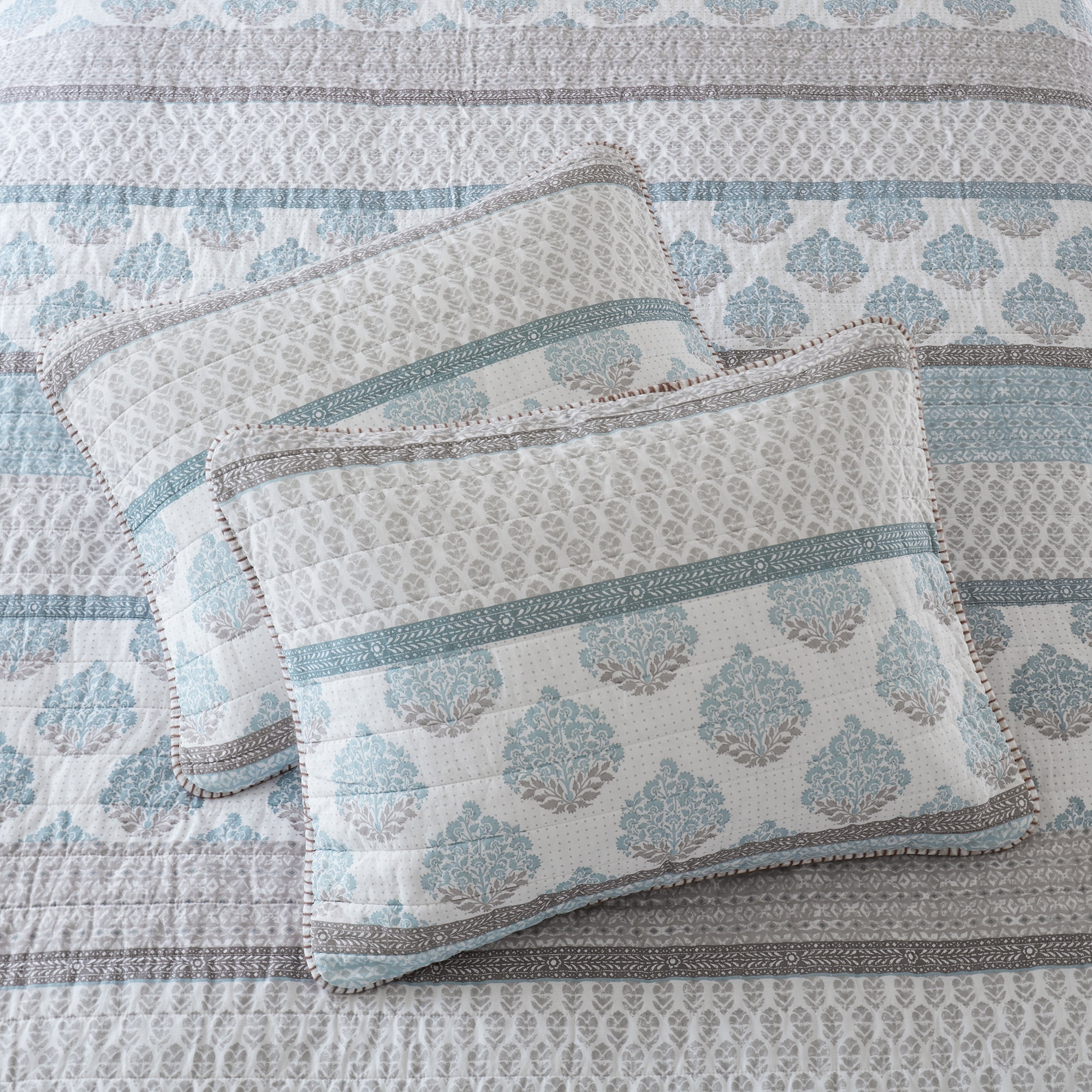 Full Queen 100% Cotton Quilt Set with Medallion Block-Print Design, 2" Channel Quilting, Lightweight All-Season Bedspread with Blanket Stitch, Prewashed for Softness