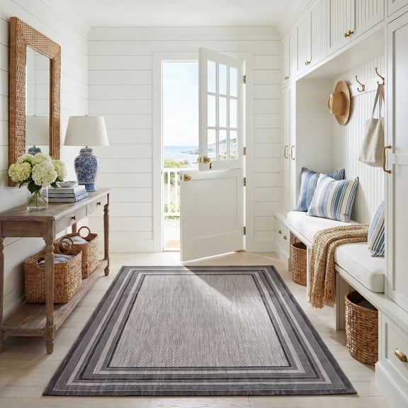 Safavieh Courtyard Ercan Bordered Indoor/Outdoor Area Rug, Light Gray/Black, 6' x 8'