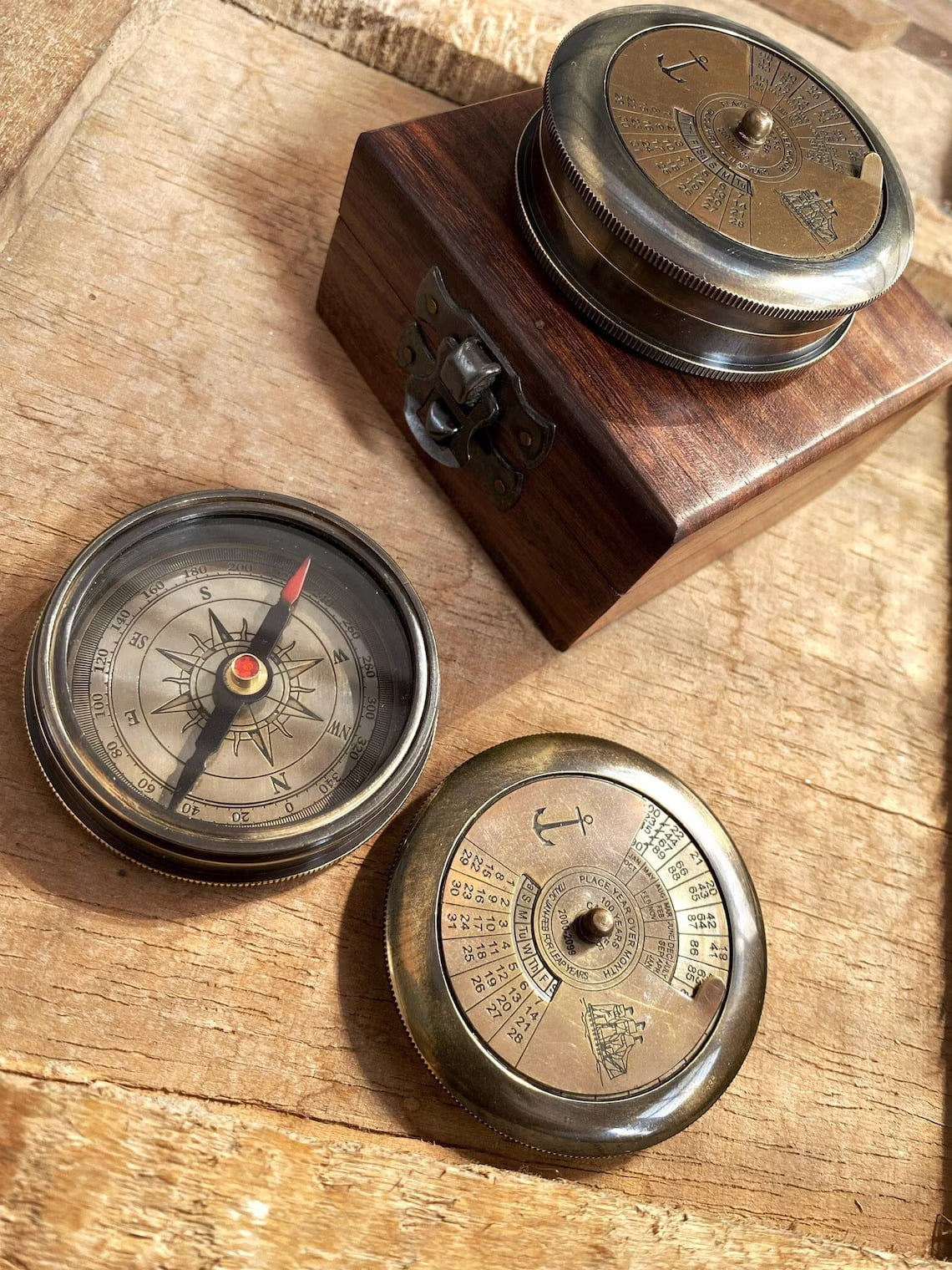 Handmade Brass Compass & 100-Year Calendar with Wooden Box – Nautical Desk Decor