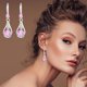 thumbnail image 4 of Los pendientes con borlas son modernos, versátiles, elegantes y con estilo para las mujeres., 4 of 4