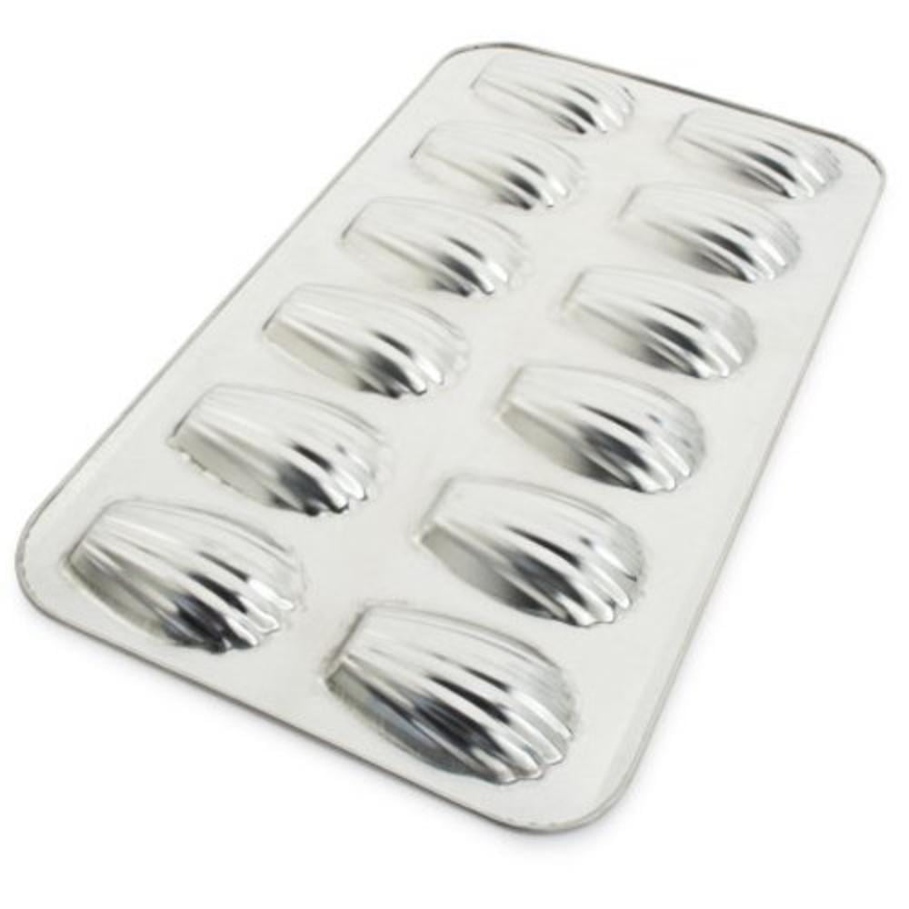 Madeleine Mold 164710, 15" x 8", Mold’s nonstick surface has 12 3¼