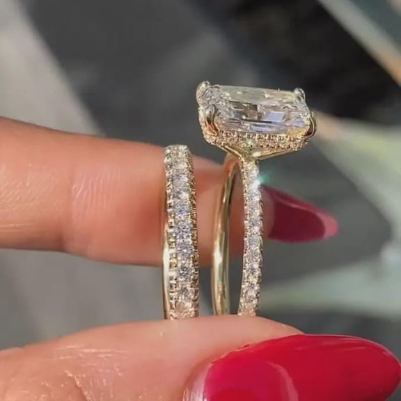 4Ct Radiant Cut Lab Created Diamond Bridal Engagement Ring In 14K Yellow Gold Plated