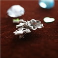 thumbnail image 1 of Broche en Forme de Feuilles Style Rétro pour Femmes avec Décor en Cristal Argent Mat, 1 of 6