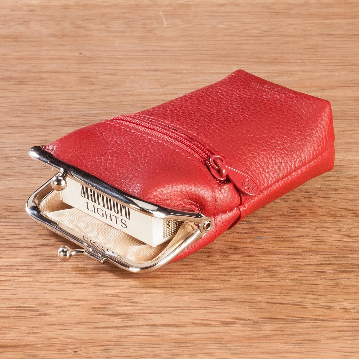 80s cigarette case Size one size Women's Leather Framed Cigarette Case Wallet