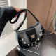 thumbnail image 2 of Bolsos de hombro para mujer, nueva moda 2024, cadena de lujo, bolso de mano sencillo para mujer, bolsos cruzados de marca de cuero PU para mujer, 2 of 5